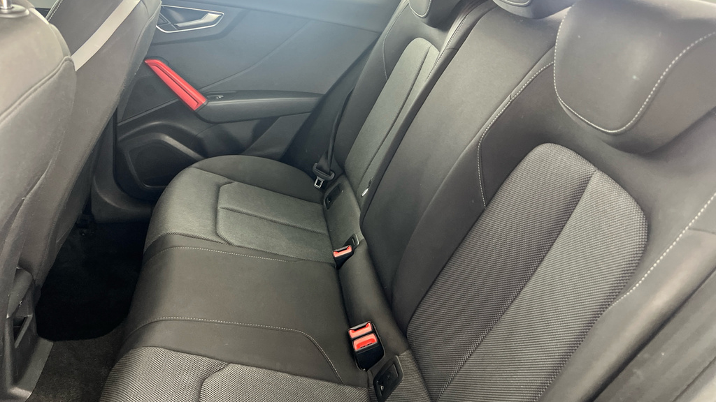 Audi Q2 30 1.6Tdi 115 S-line White #19