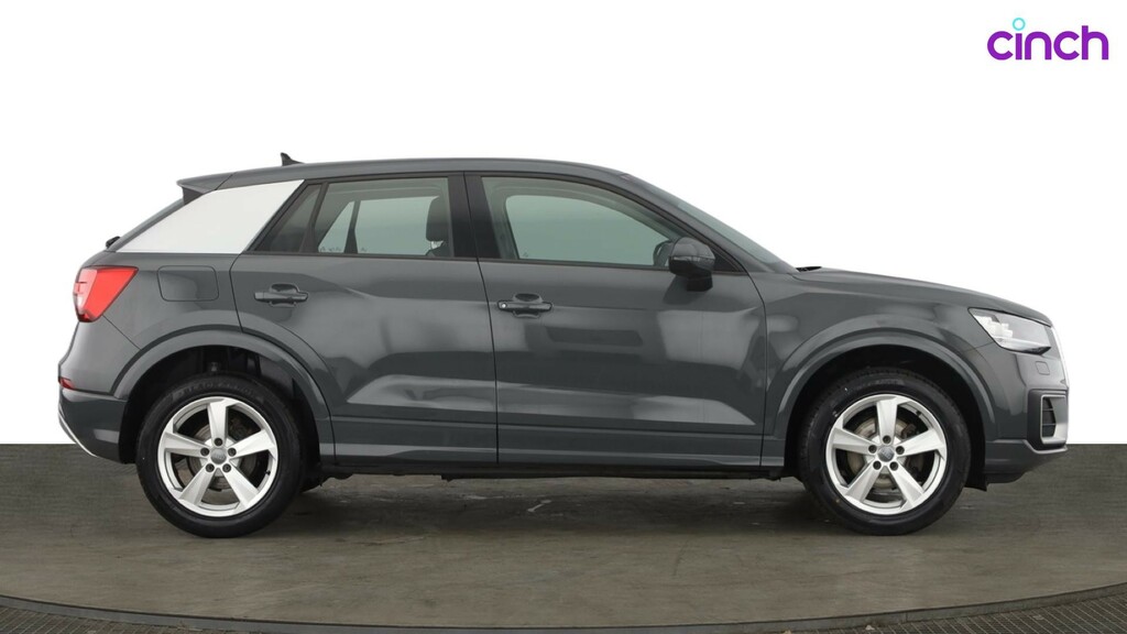 Audi Q2 30 1.6Tdi 115 S-line White #2