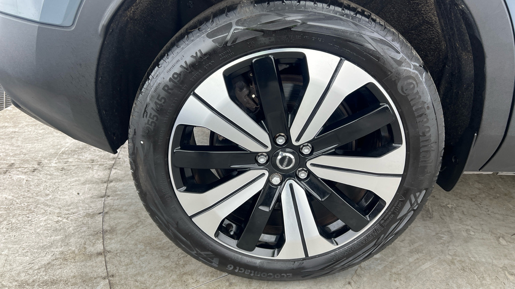 Volvo C40 Twin Pro Silver #24