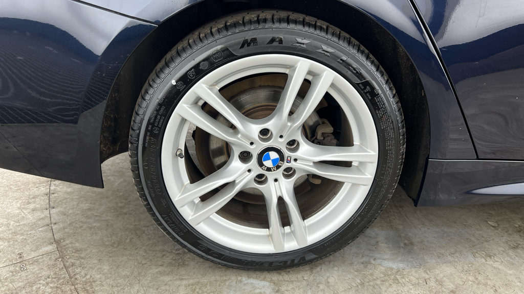 BMW 4 Series Gran Coupe Hatchback Black #25