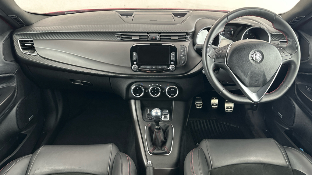 Alfa Romeo Giulietta Hatchback Black #14