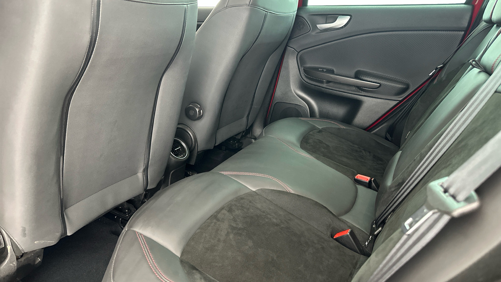 Alfa Romeo Giulietta Hatchback Black #21