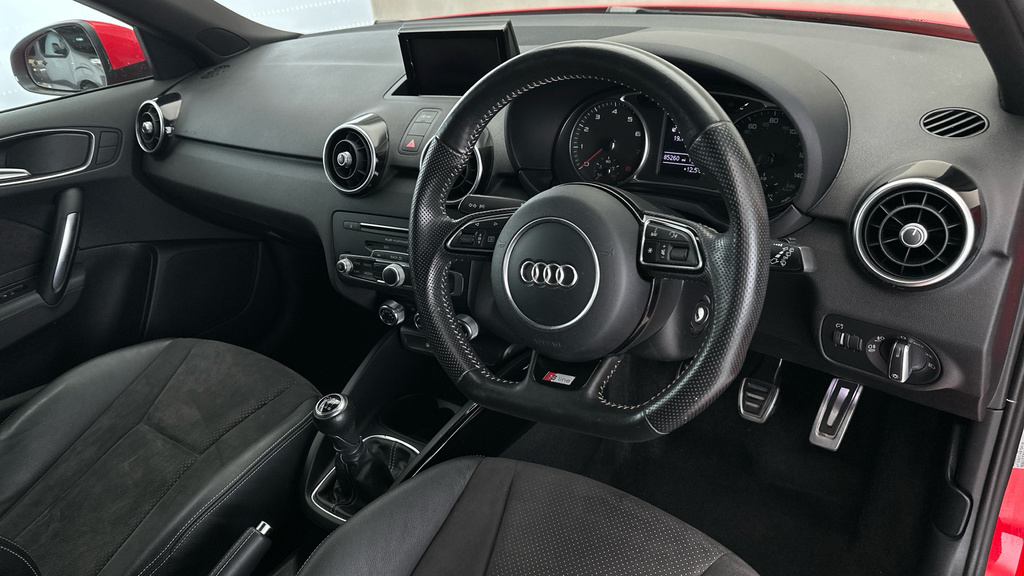 Audi A1 A1 S Line Black Edition Tfsi Black #10