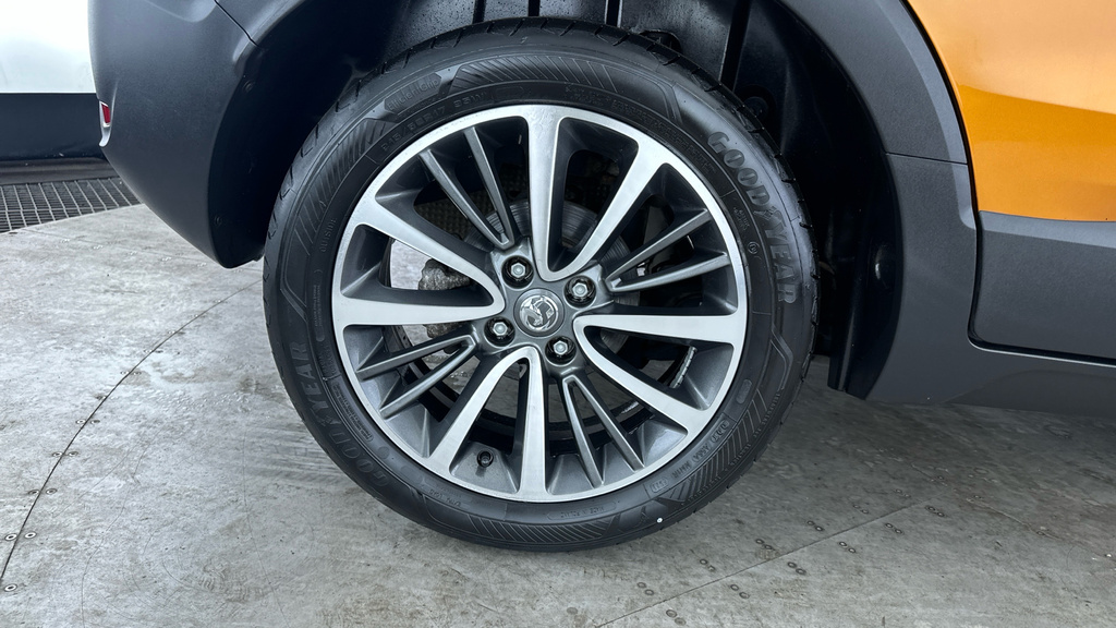 Vauxhall Crossland X Elite White #23