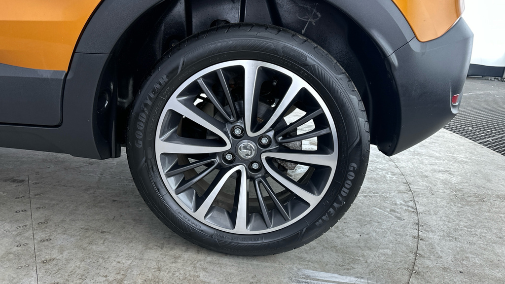 Vauxhall Crossland X Elite White #22