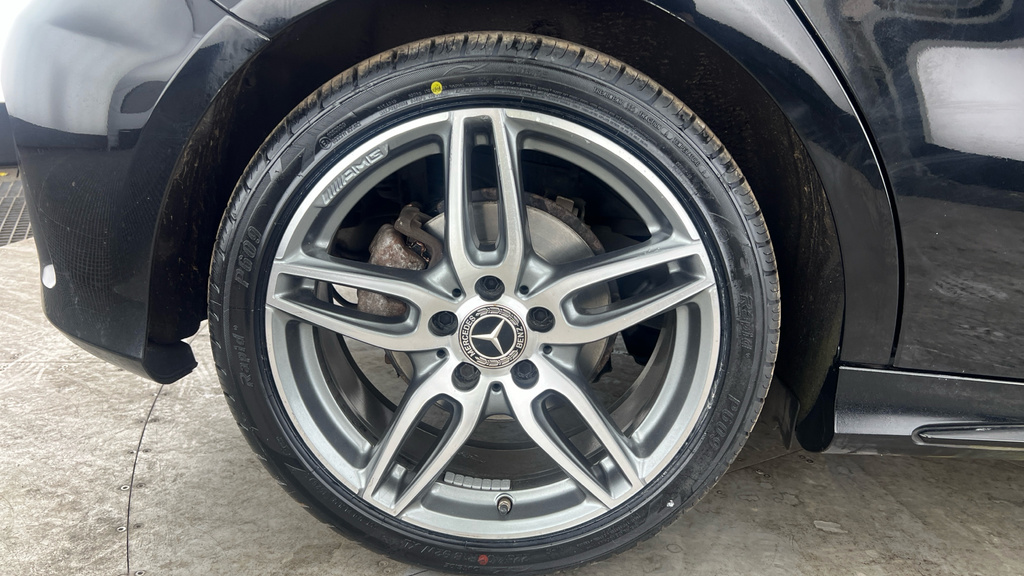 Mercedes-Benz A Class Amg Line Executive White #24