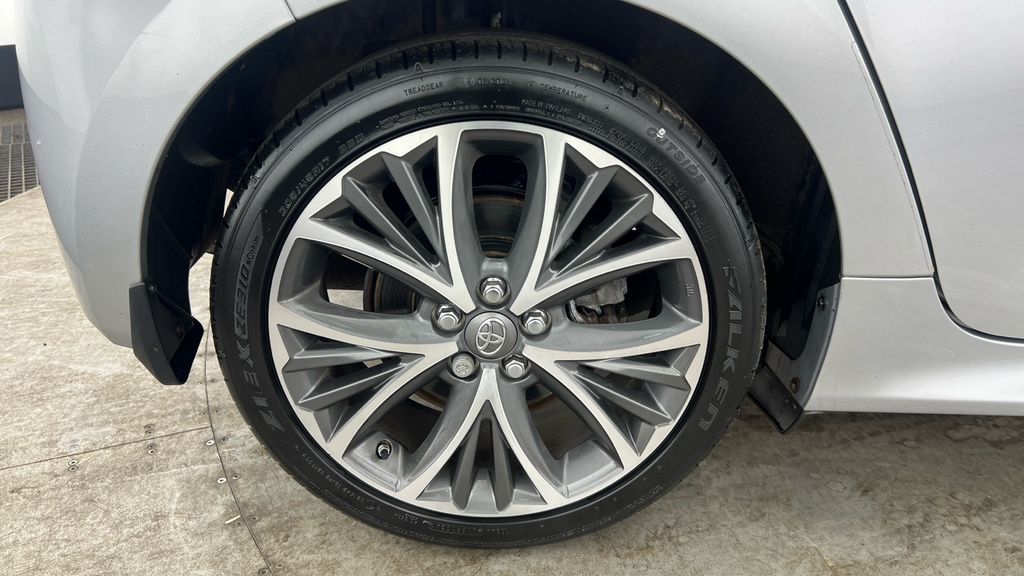 Toyota Yaris Dynamic Black #23