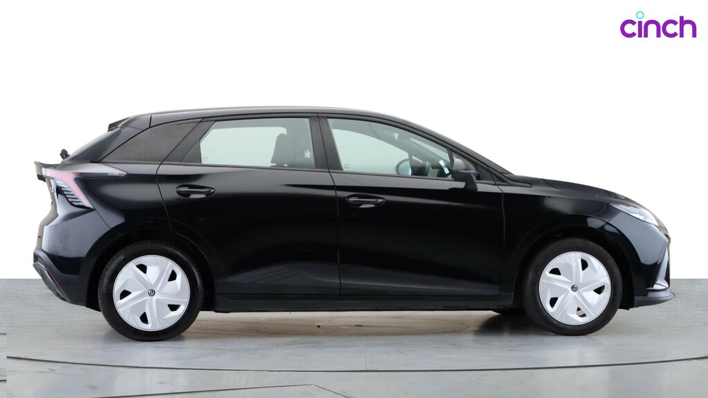 MG MG4 150Kw Trophy Ev Long Range 64Kwh White #2