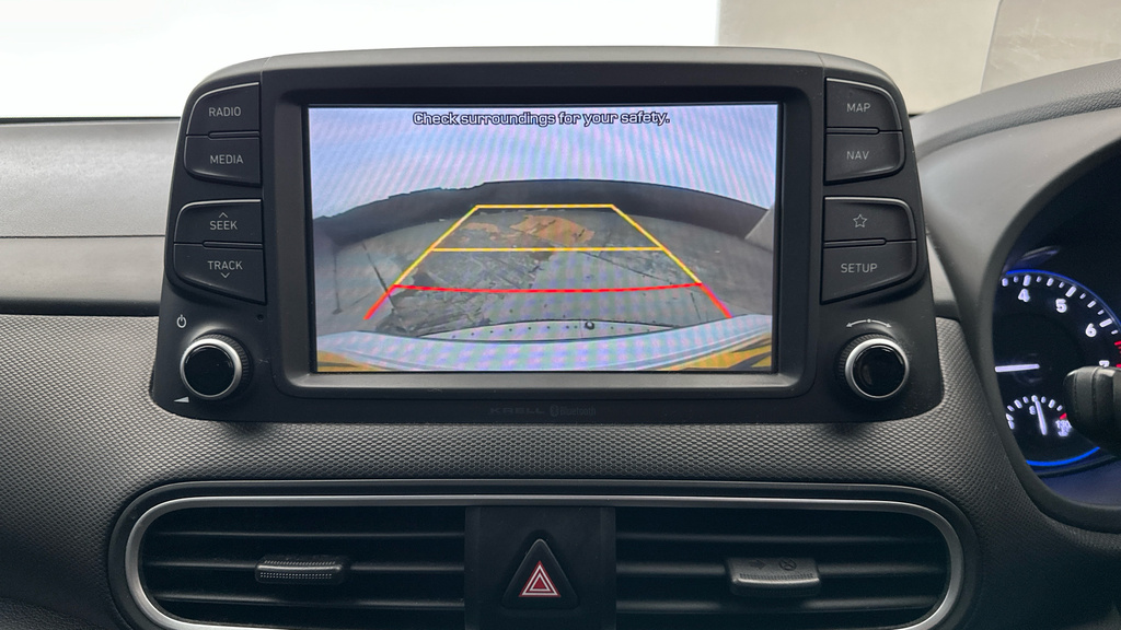 Hyundai Kona Hatchback Silver #19