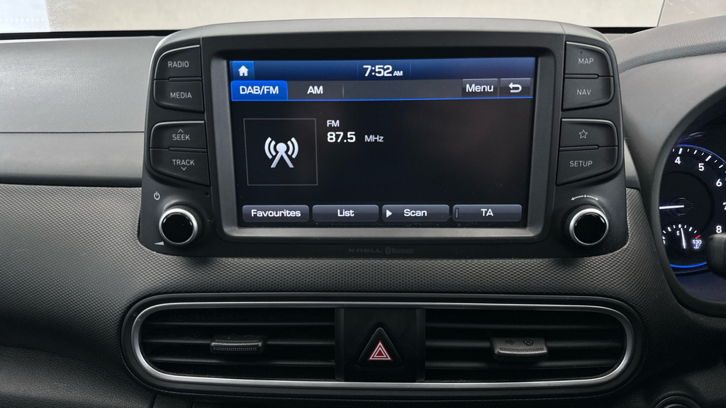 Hyundai Kona Hatchback Silver #21