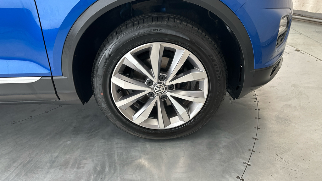 Volkswagen T-Roc Hatchback Red #25