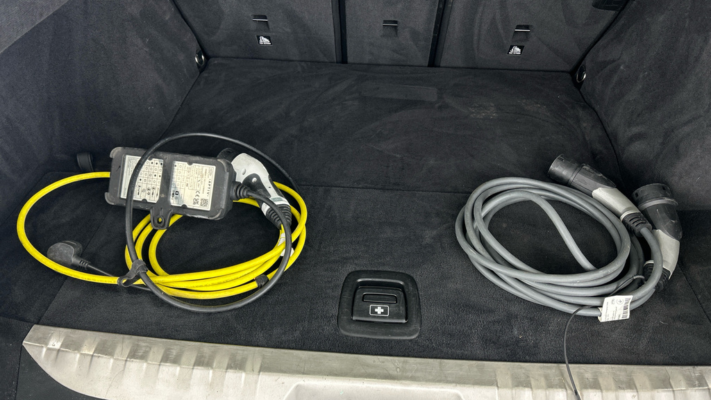BMW 3 Series 330E Se Pro Step Blue #32