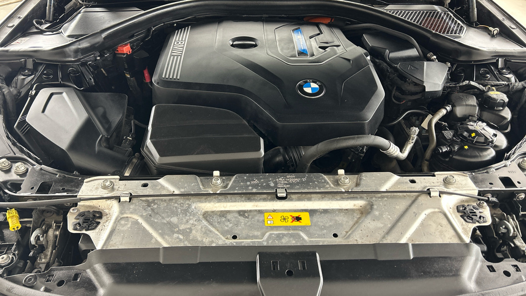 BMW 3 Series 330E Se Pro Step Blue #25