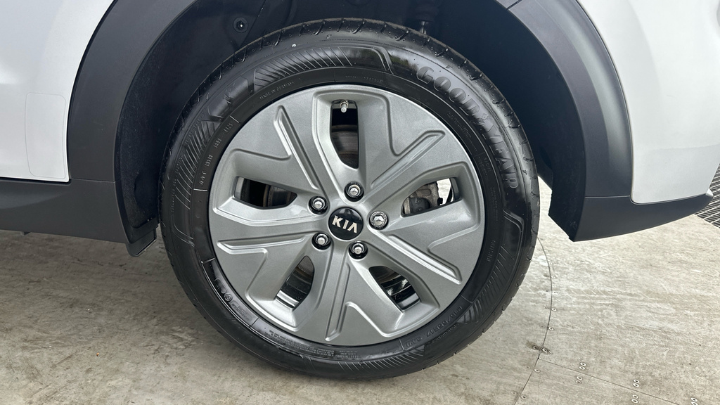 Kia e-Niro 150Kw 4 64Kwh Black #24