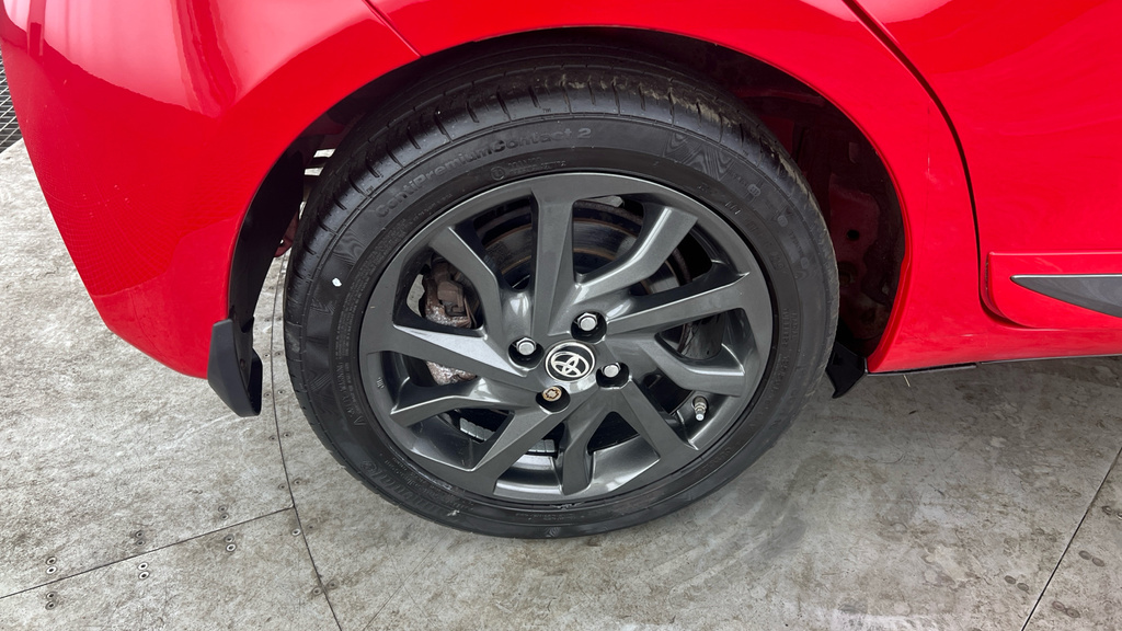 Toyota Yaris Red #24
