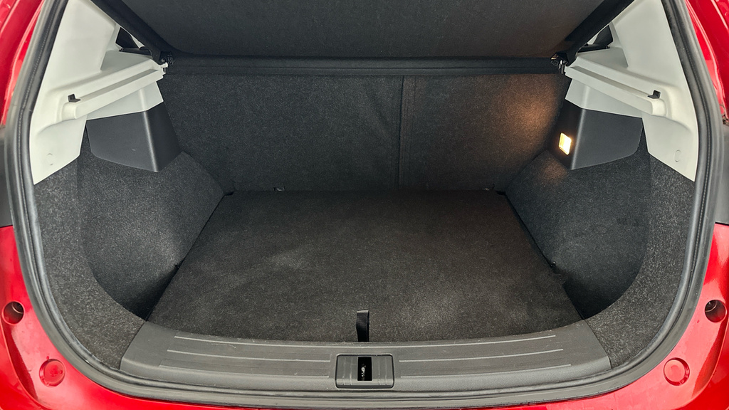 MG ZS 1.5L Excite Black #21