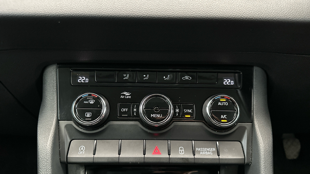 Skoda Karoq Se Technology Blue #16