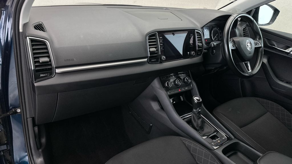 Skoda Karoq Se Technology Blue #11