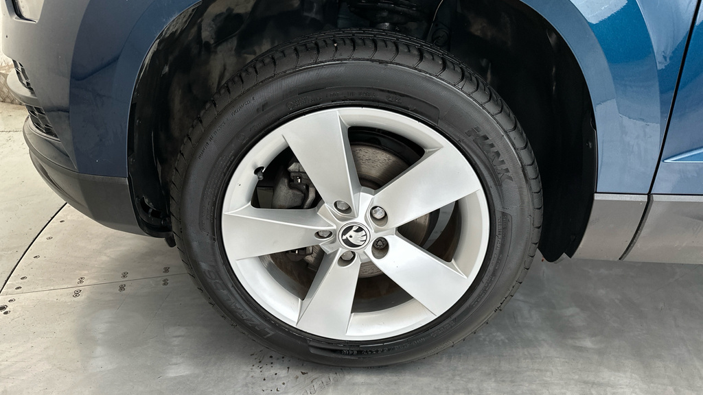 Skoda Karoq Se Technology Blue #21