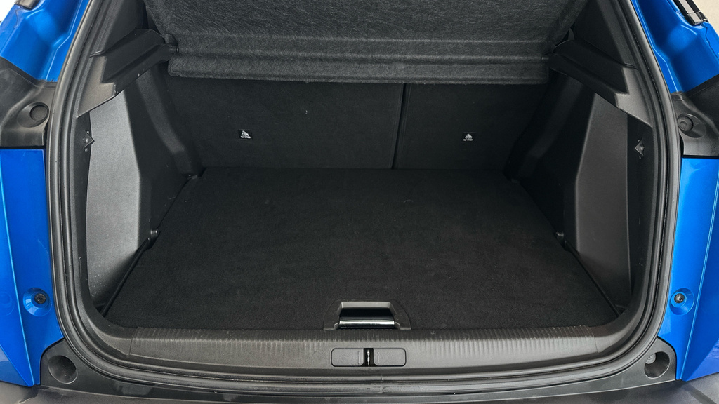 Peugeot 2008 Active Premium Blue #24