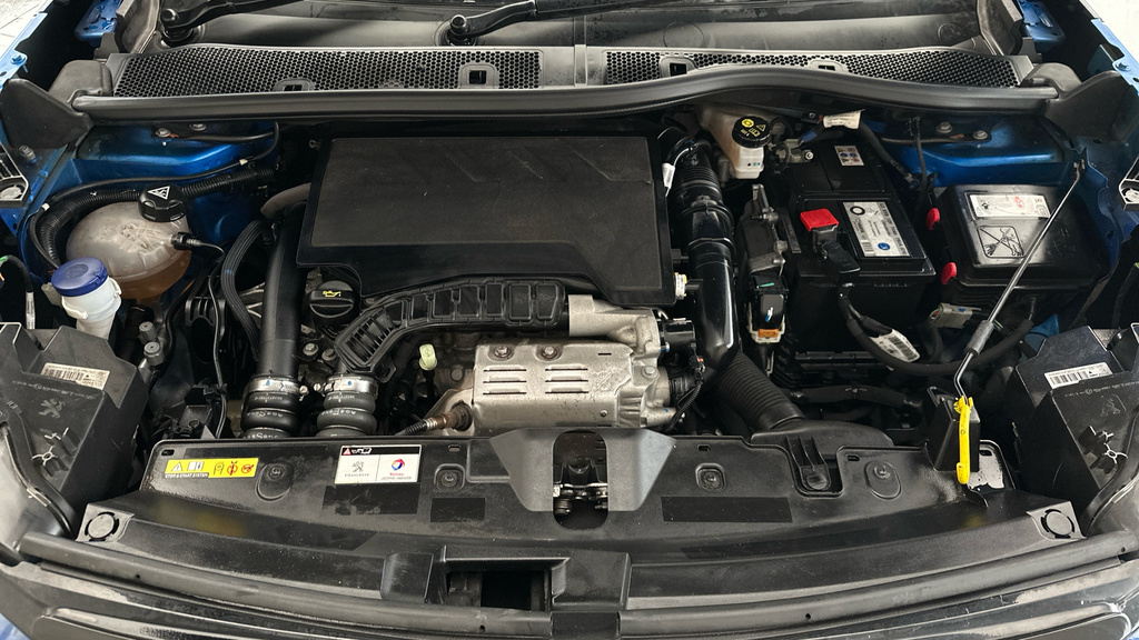 Peugeot 2008 Active Premium Blue #25