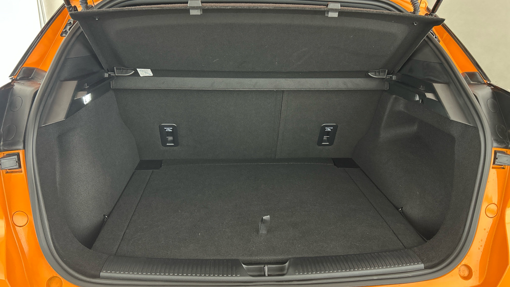 MG MG4 150Kw Trophy Ev Long Range 64Kwh Red #20