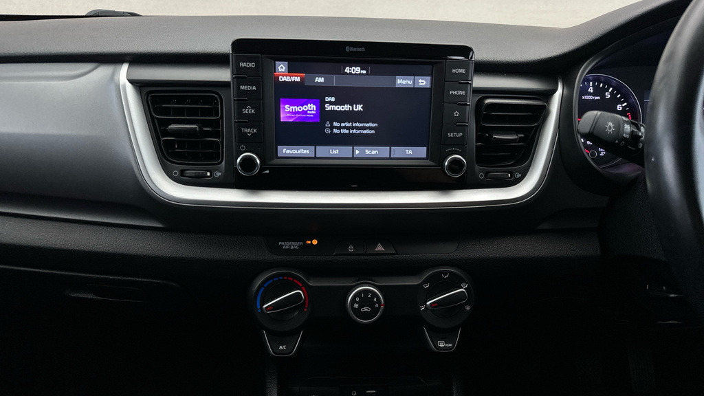 Kia Stonic 1.0 T-gdi First Edition Black #14