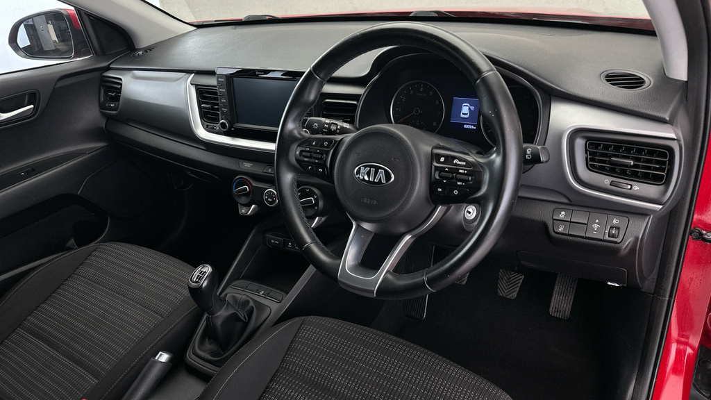 Kia Stonic 1.0 T-gdi First Edition Black #10