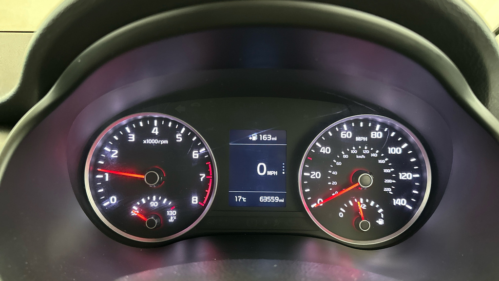 Kia Stonic 1.0 T-gdi First Edition Black #17