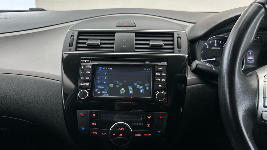 Nissan Pulsar Hatchback Grey #14