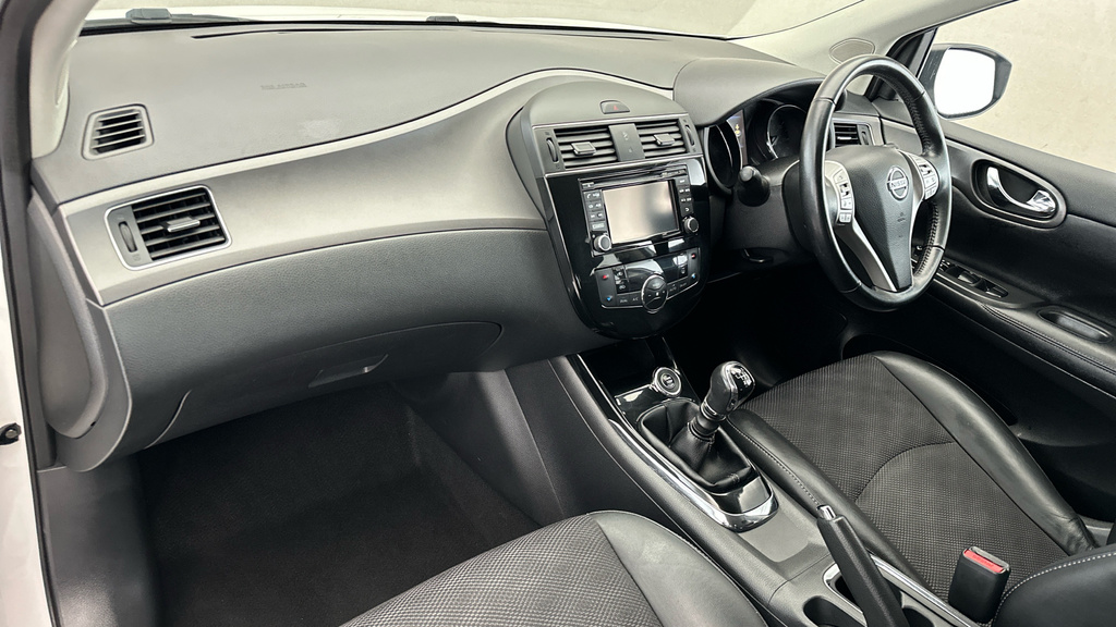 Nissan Pulsar Hatchback Grey #10
