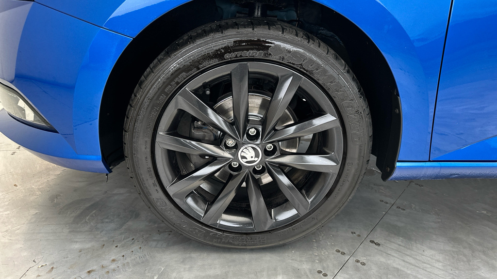 Skoda Fabia 1.0 Mpi 75Ps Se Ss 5-Dr Hatchback Blue #22