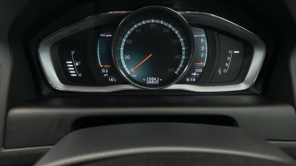 Volvo XC60 D4 R-design Nav Grey #18