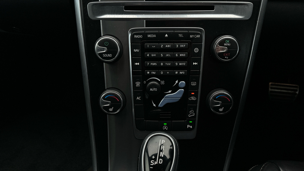 Volvo XC60 D4 R-design Nav Grey #14
