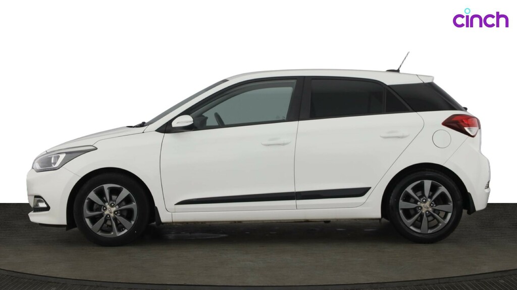 Hyundai I20 Se White #6
