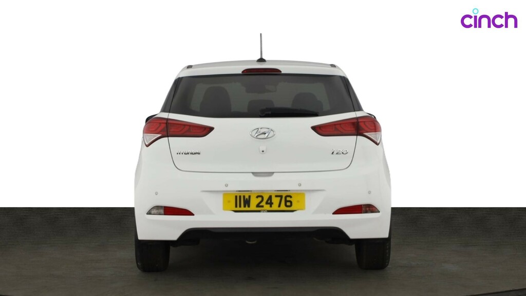 Hyundai I20 Se White #4