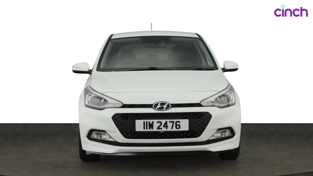 Hyundai I20 Se White #8