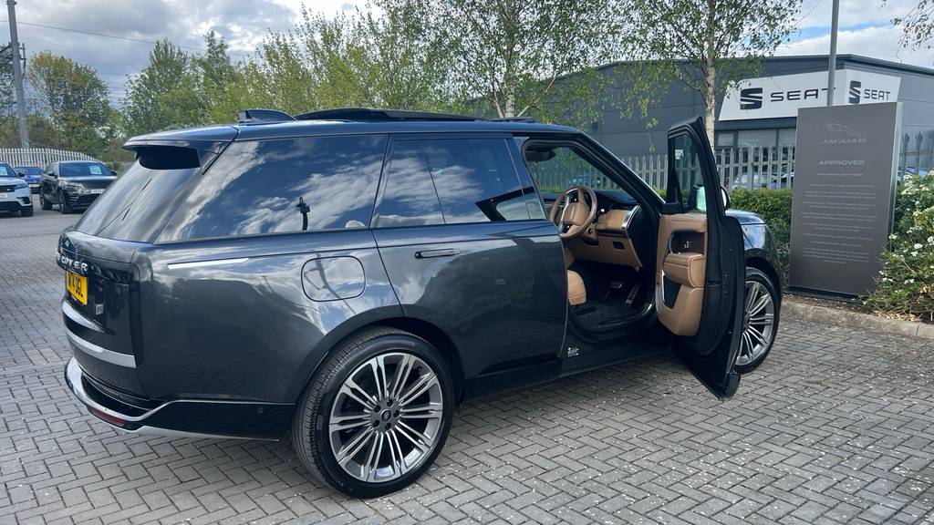 Land Rover Range Rover P460e Eiger Grey Grey #46