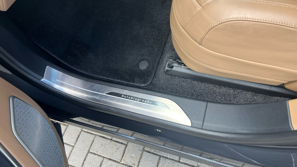 Land Rover Range Rover P460e Eiger Grey Grey #41