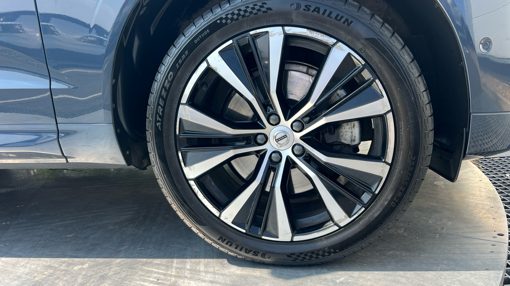 Volvo XC60 Xc60 B5 Mhev Awd Grey #23