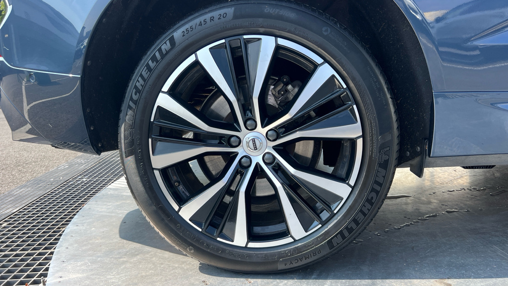 Volvo XC60 Xc60 B5 Mhev Awd Grey #24