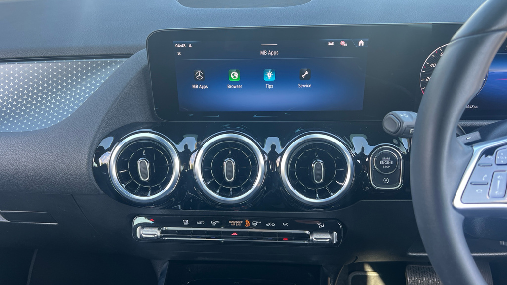 Mercedes-Benz GLA Class Gla 200 Amg Line Executive Blue #39