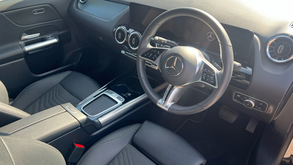 Mercedes-Benz GLA Class Gla 200 Amg Line Executive Blue #12