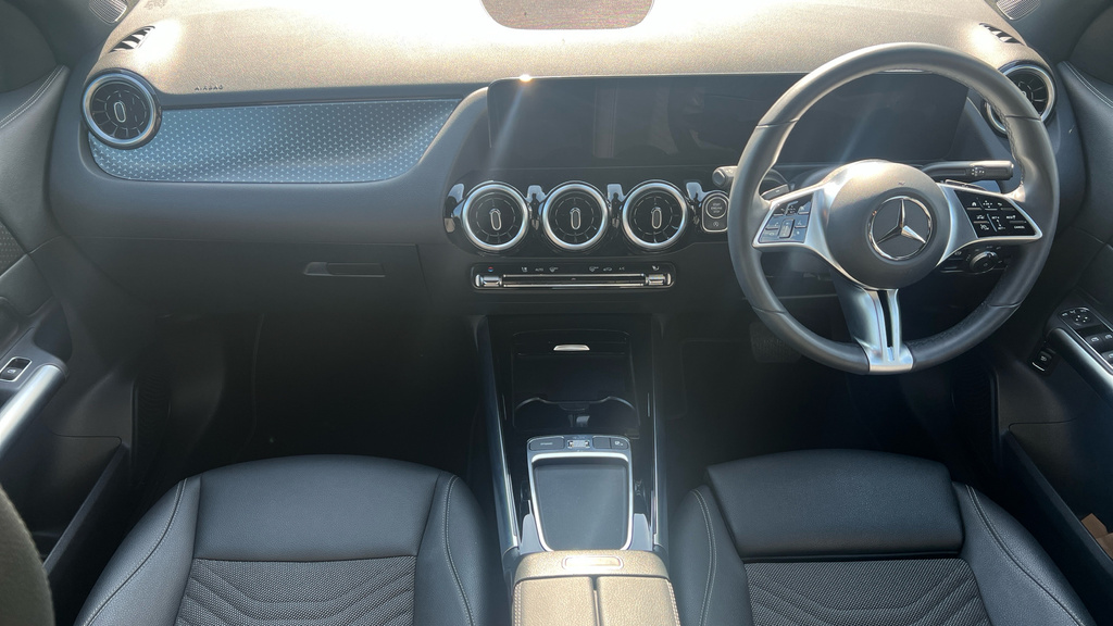 Mercedes-Benz GLA Class Gla 200 Amg Line Executive Blue #14