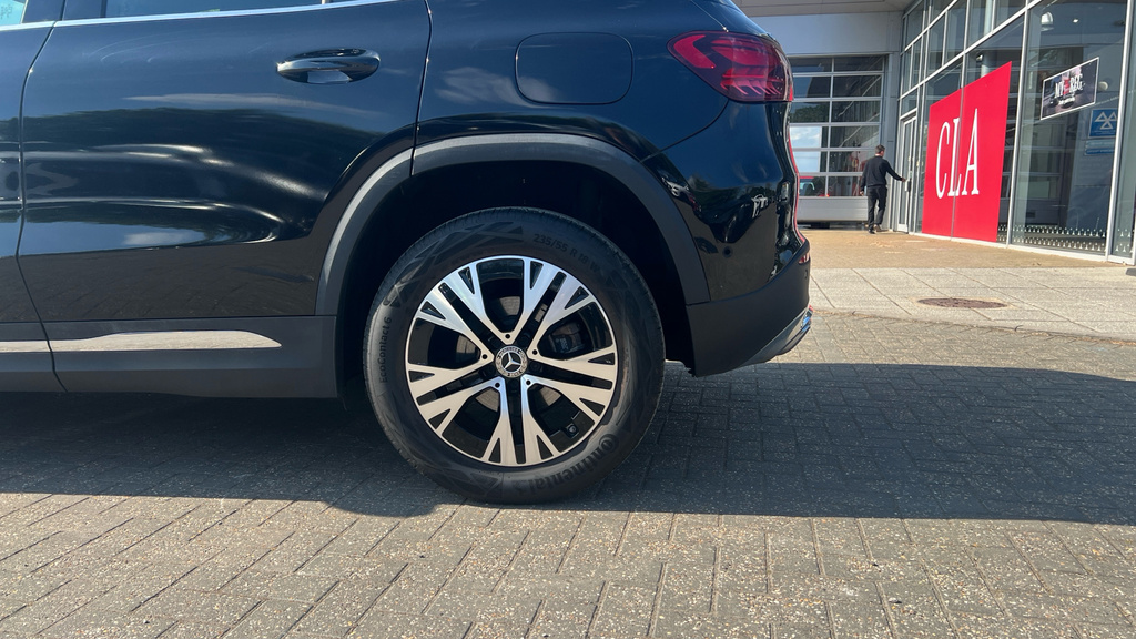Mercedes-Benz GLA Class Gla 200 Amg Line Executive Blue #25