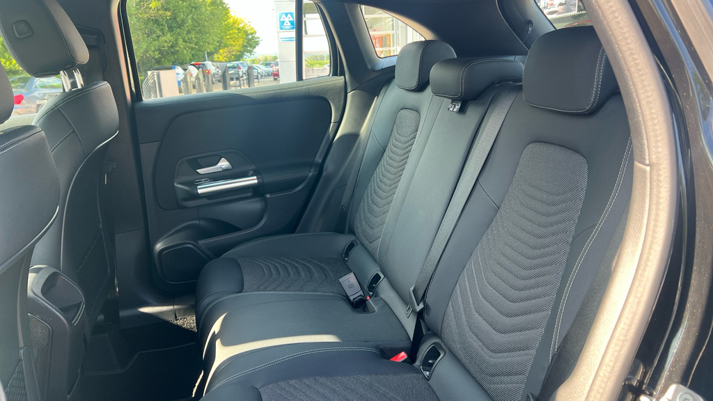 Mercedes-Benz GLA Class Gla 200 Amg Line Executive Blue #21