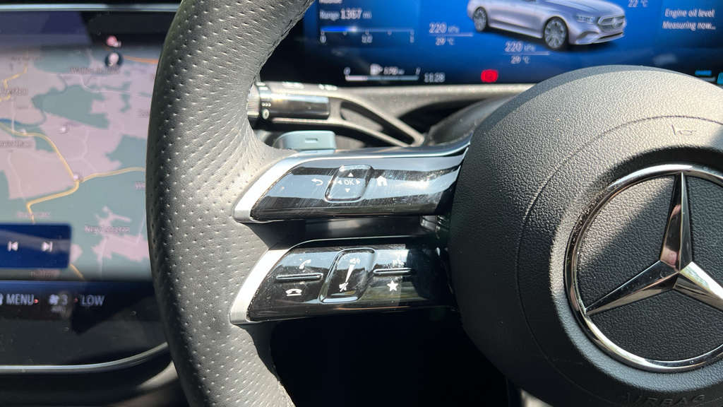 Mercedes-Benz E Class E220d Exclusive Edition 9G-tronic Silver #35