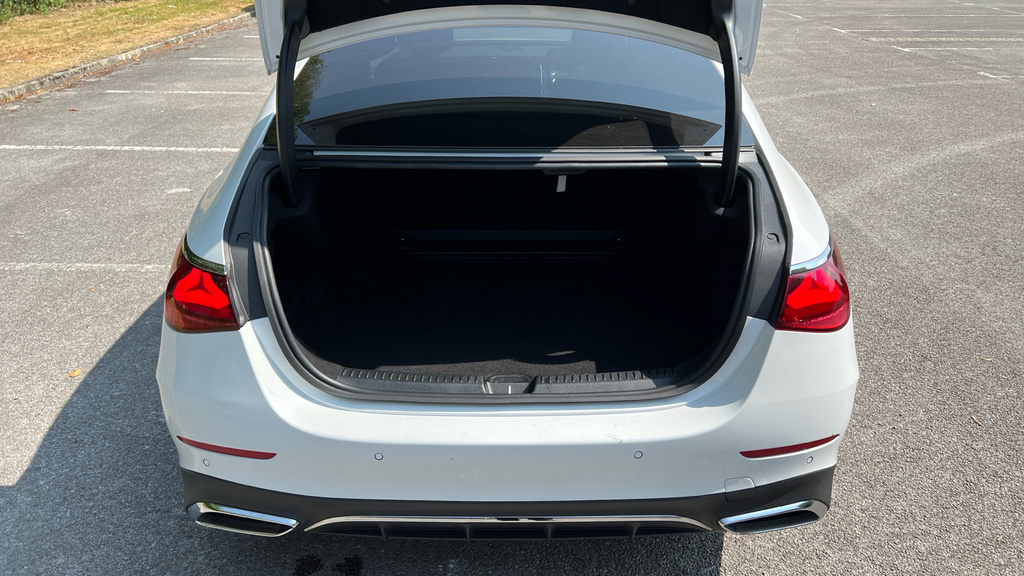 Mercedes-Benz E Class E220d Exclusive Edition 9G-tronic Silver #20