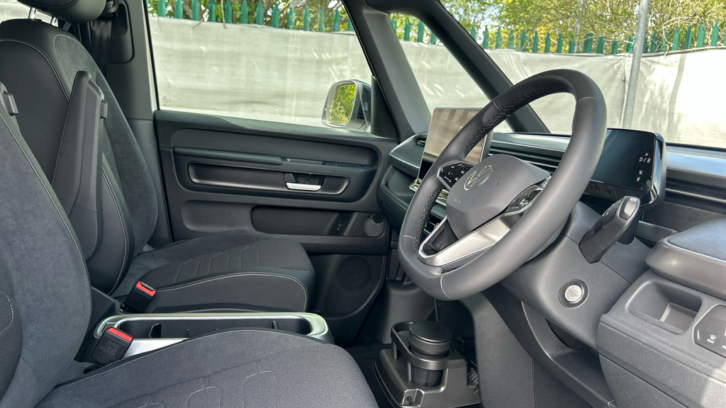 Volkswagen ID.Buzz Id. Buzz 250Kw Commerce 79Kwh 4Motion White #28