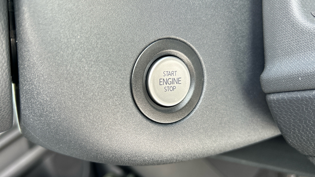 Volkswagen ID.Buzz Id. Buzz 250Kw Commerce 79Kwh 4Motion White #53